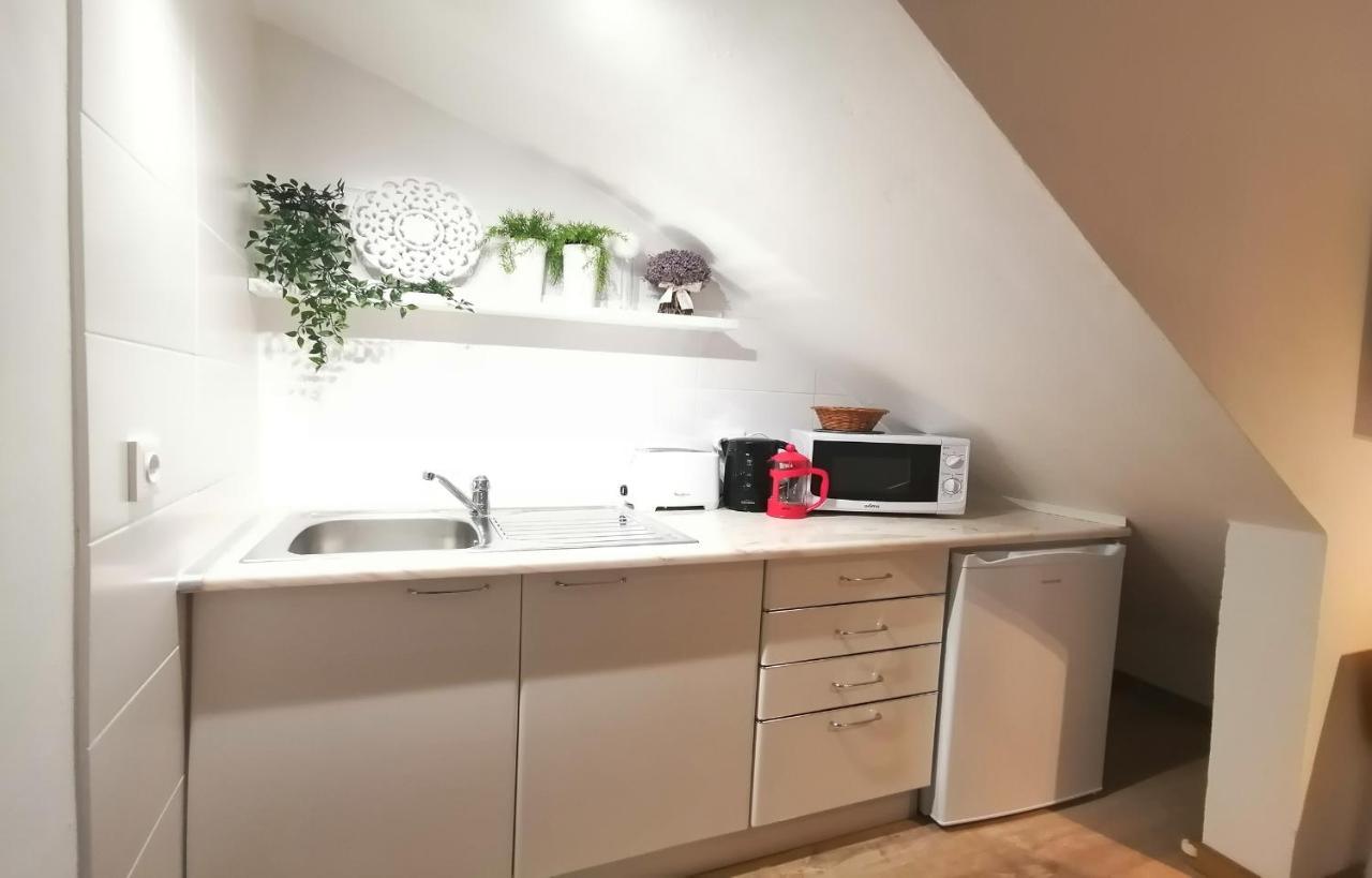 A41 - Olive Tree Street 1 Bed Flat Apartment ลากอส ภายนอก รูปภาพ