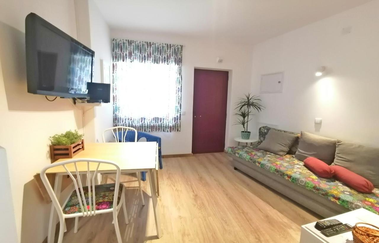 A41 - Olive Tree Street 1 Bed Flat Apartment ลากอส ภายนอก รูปภาพ