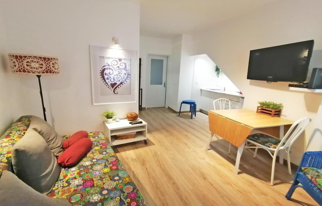 A41 - Olive Tree Street 1 Bed Flat Apartment ลากอส ภายนอก รูปภาพ